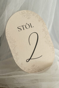 č77